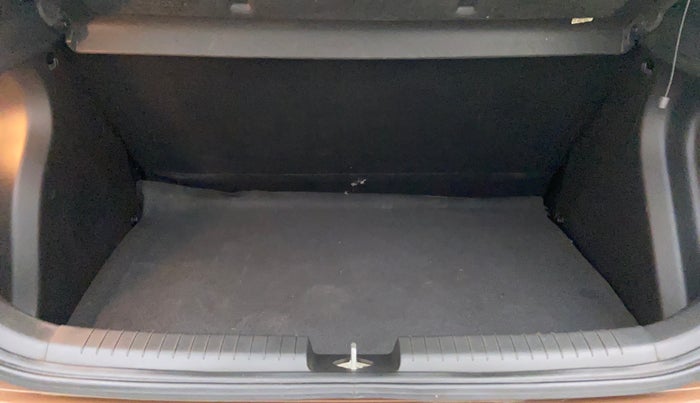 2015 Hyundai i20 Active 1.2 S, Petrol, Manual, 38,677 km, Boot Inside