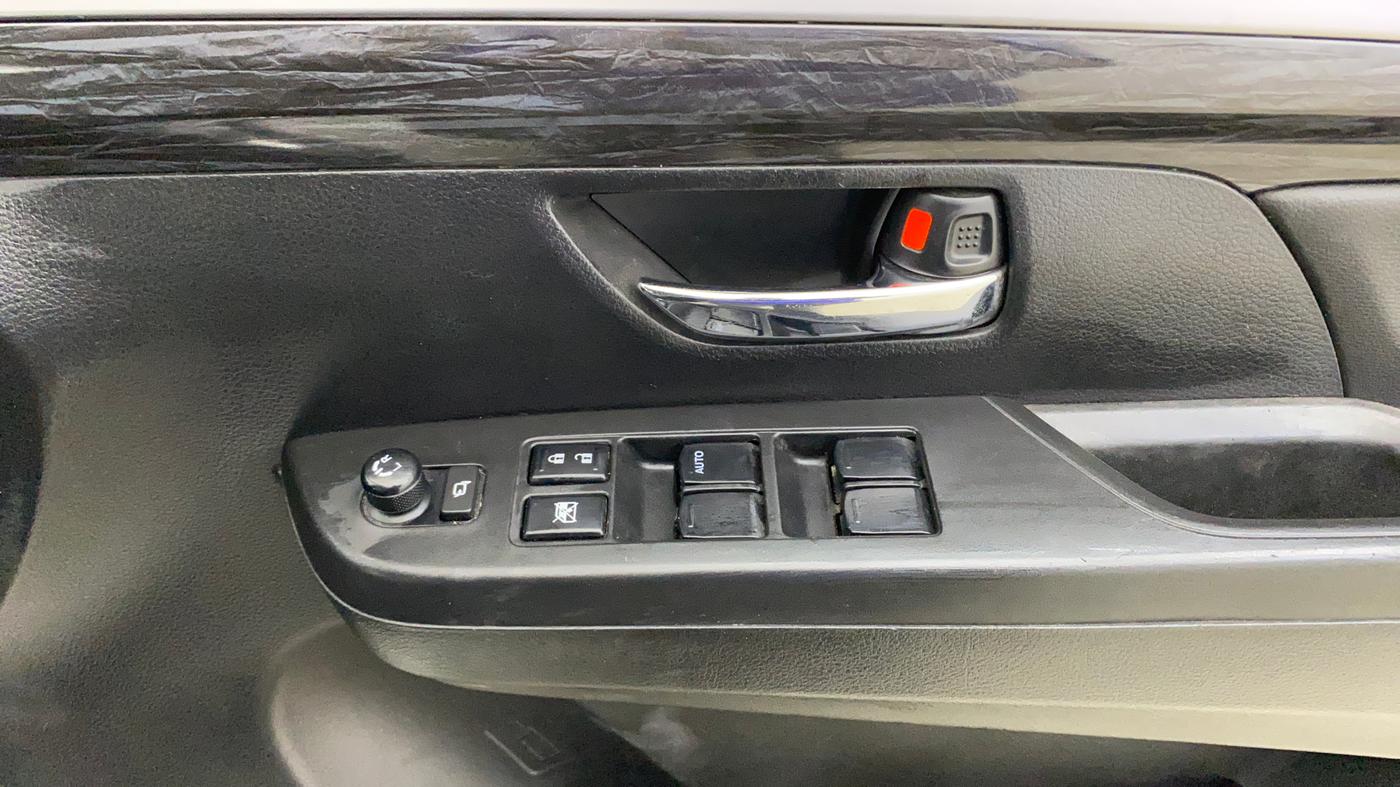 2021 Maruti XL6 ALPHA MT, Petrol, Manual, 72,457 km, Driver Side Door Panels Control