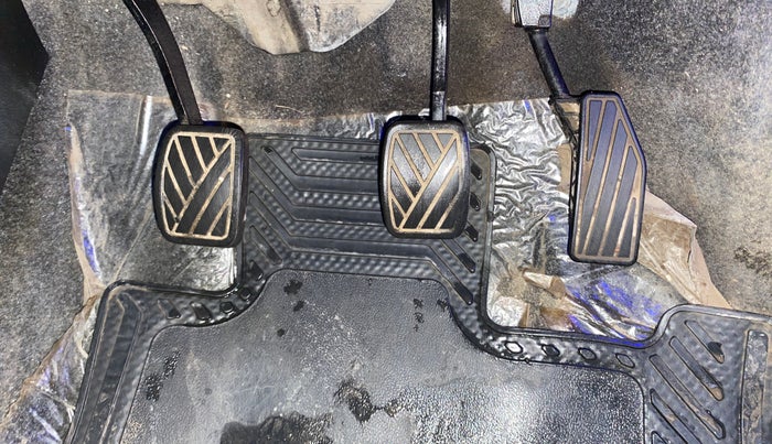 2021 Maruti XL6 ALPHA MT, Petrol, Manual, 72,457 km, Pedals