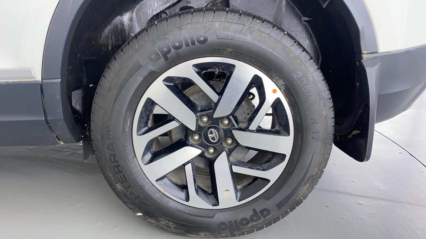 2020 Tata Harrier XZ +, Diesel, Manual, 52,954 km, Left Rear Wheel