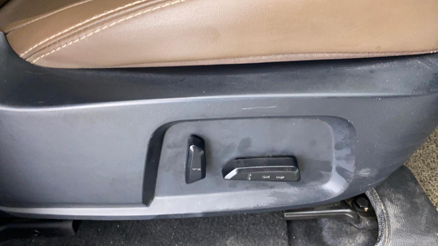 2020 Tata Harrier XZ +, Diesel, Manual, 52,954 km, Driver Side Adjustment Panel
