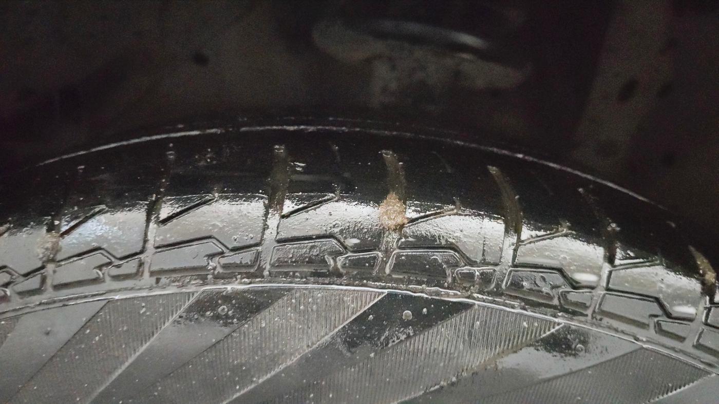 2021 Maruti S Cross ZETA AT 1.5, Petrol, Automatic, 56,835 km, Left Front Tyre Tread