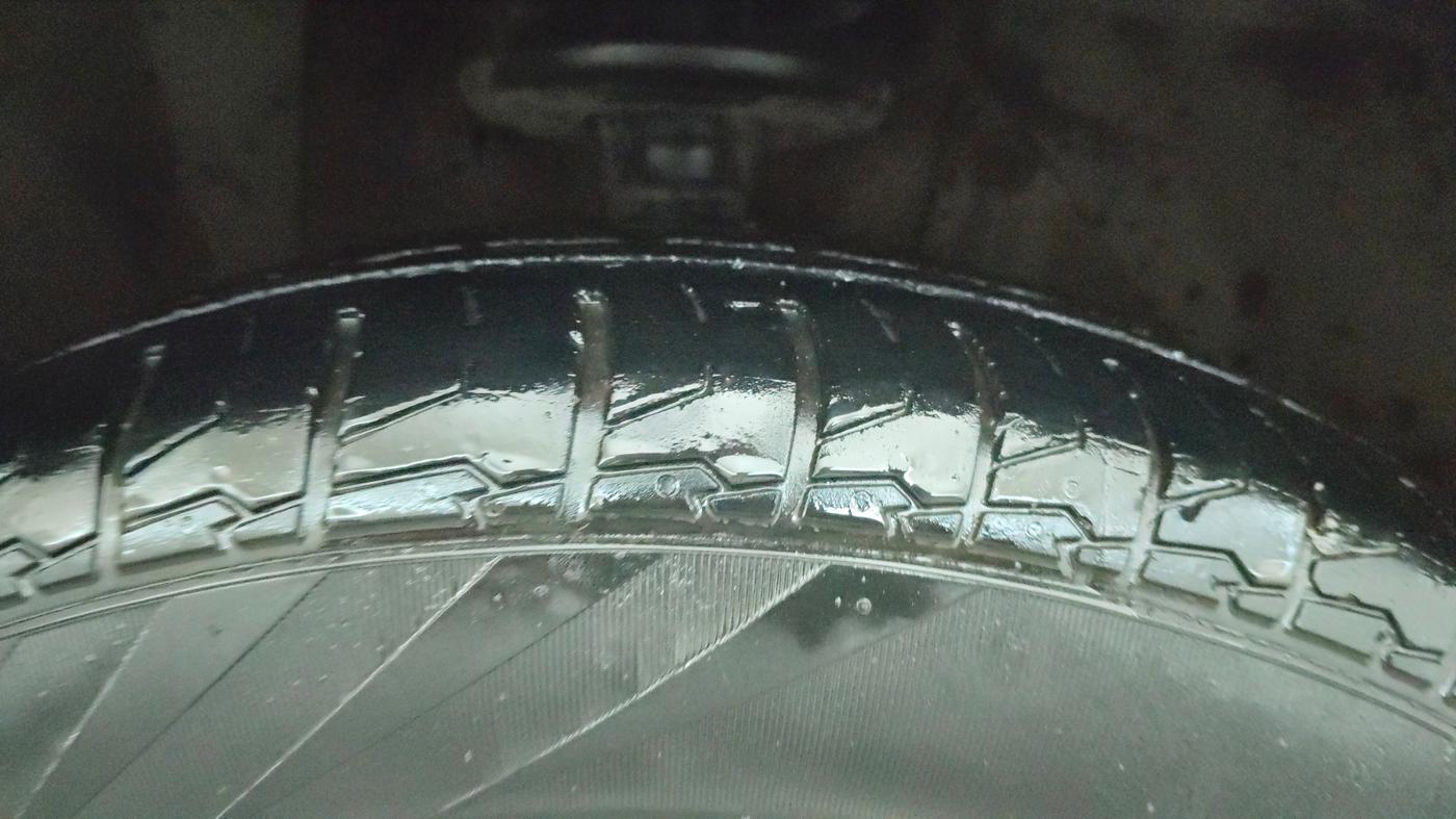 2021 Maruti S Cross ZETA AT 1.5, Petrol, Automatic, 56,835 km, Right Front Tyre Tread