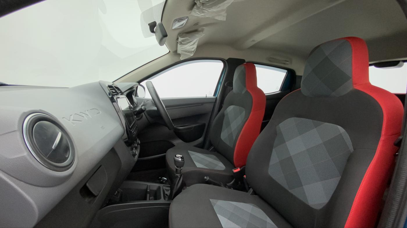 2020 Renault Kwid RXT 1.0 (O), Petrol, Manual, 6,299 km, Right Side Front Door Cabin