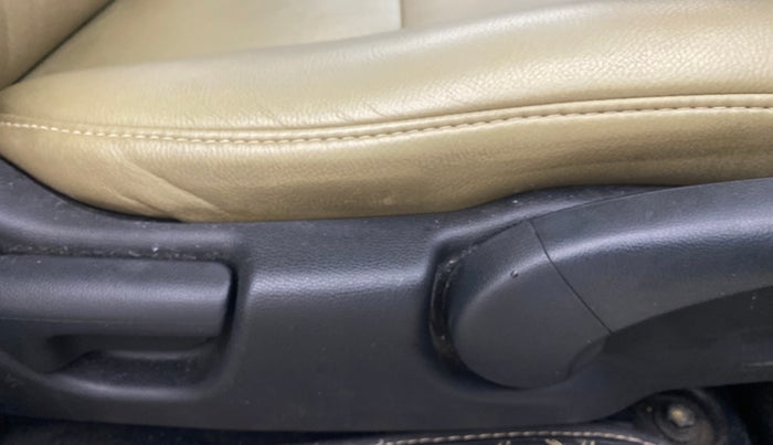 2015 Honda Jazz 1.2L I-VTEC V AT, Petrol, Automatic, 69,468 km, Driver Side Adjustment Panel