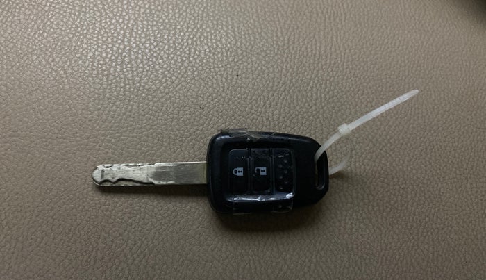 2015 Honda Jazz 1.2L I-VTEC V AT, Petrol, Automatic, 69,468 km, Key Close Up