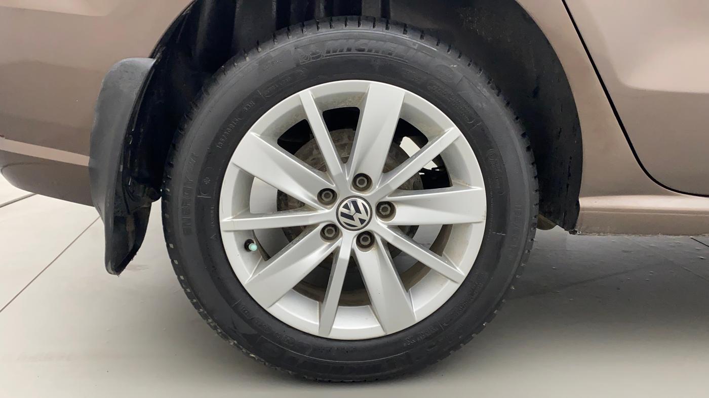 2017 Volkswagen Ameo HIGHLINE DSG 1.5 DIESEL , Diesel, Automatic, 79,210 km, Right Rear Wheel