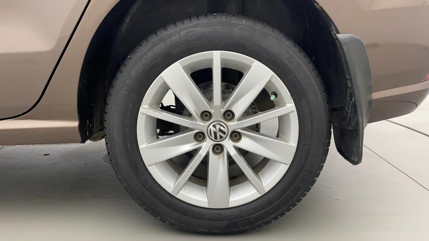 2017 Volkswagen Ameo HIGHLINE DSG 1.5 DIESEL , Diesel, Automatic, 79,210 km, Left Rear Wheel