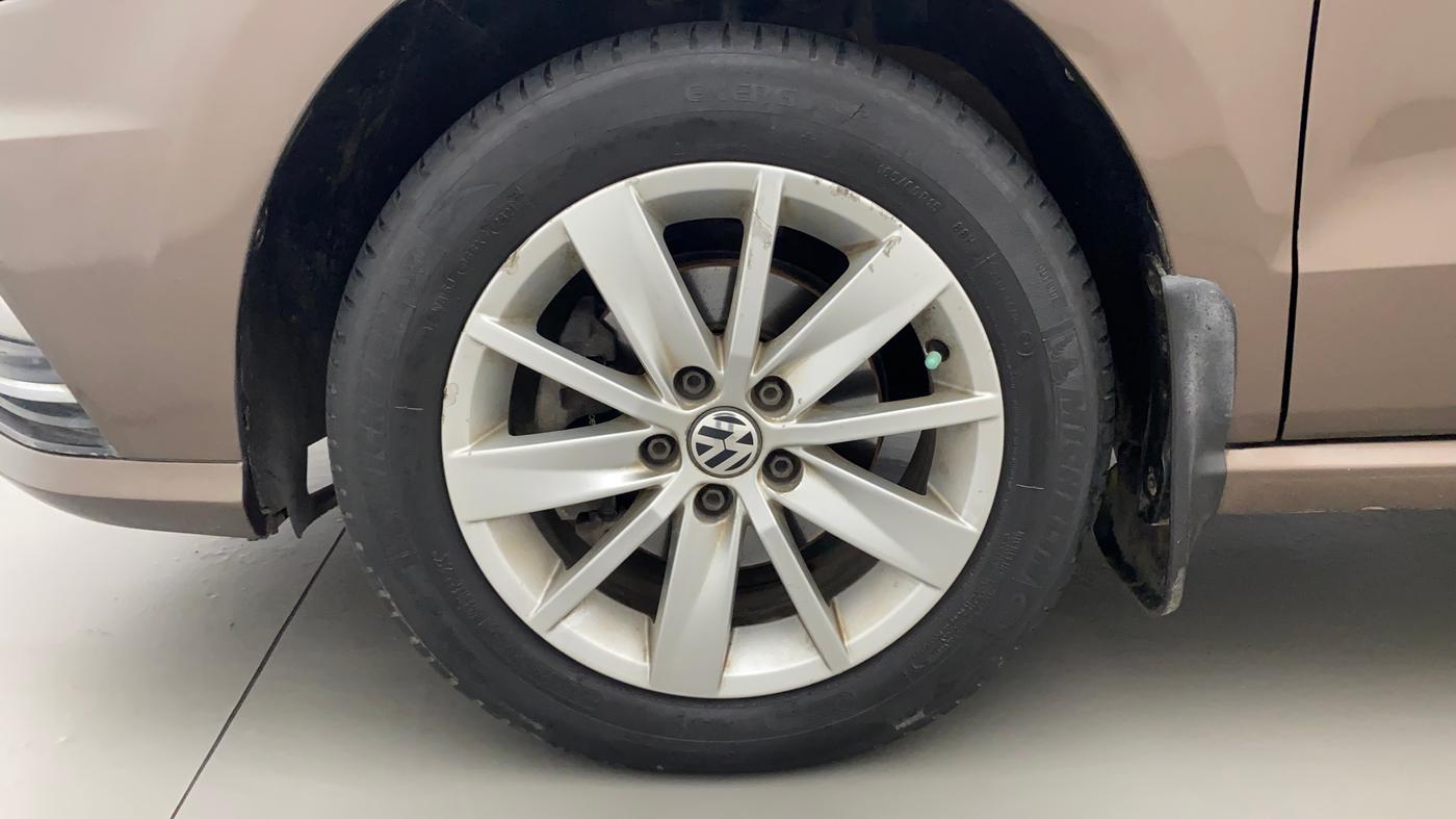 2017 Volkswagen Ameo HIGHLINE DSG 1.5 DIESEL , Diesel, Automatic, 79,210 km, Left Front Wheel