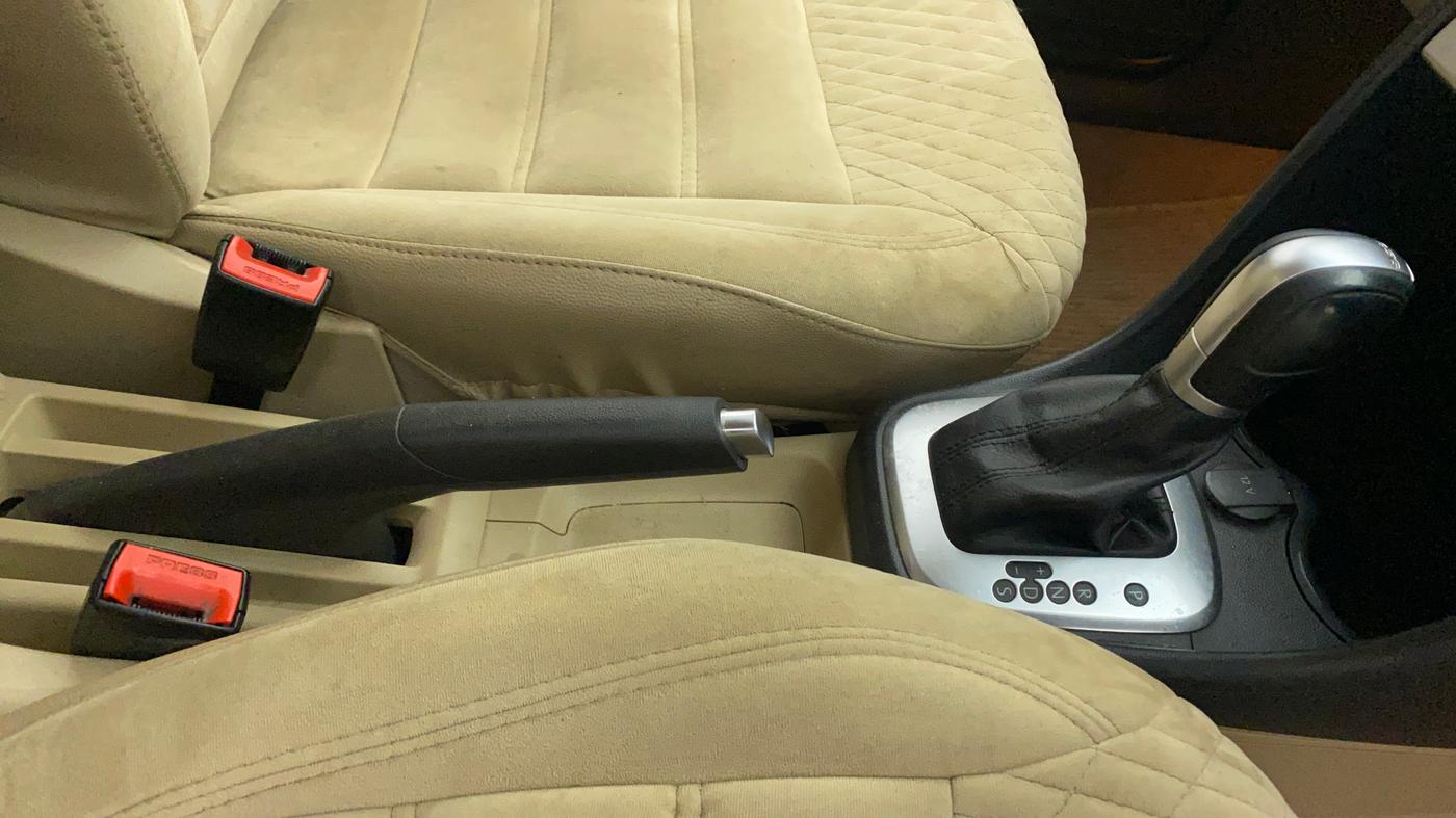 2017 Volkswagen Ameo HIGHLINE DSG 1.5 DIESEL , Diesel, Automatic, 79,210 km, Gear Lever