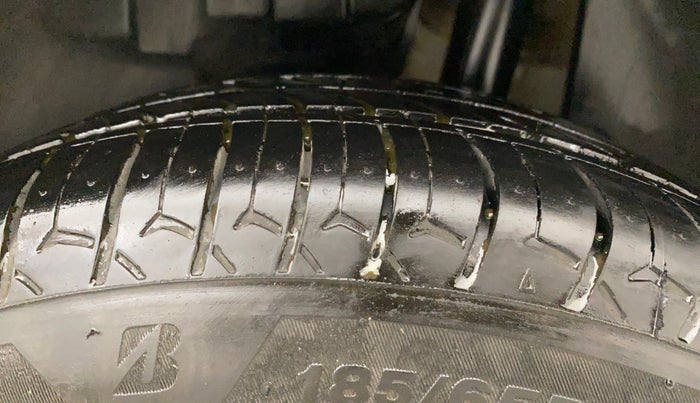 2023 Maruti Swift ZXI AMT, Petrol, Automatic, 14,033 km, Left Rear Tyre Tread