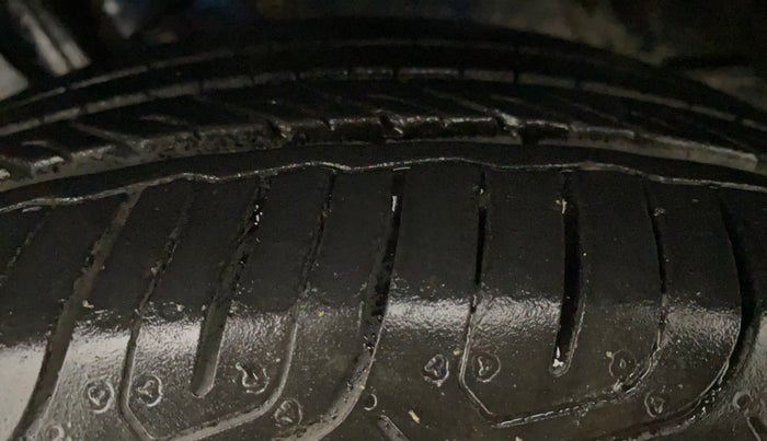 2017 Ford Ecosport TITANIUM 1.5L DIESEL, Diesel, Manual, 55,675 km, Left Front Tyre Tread