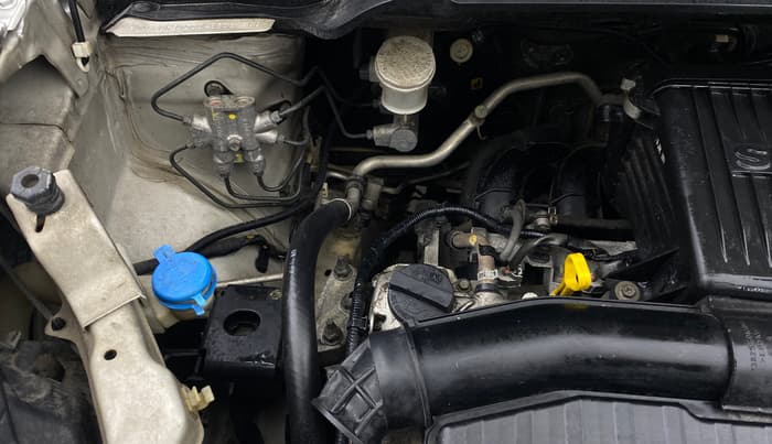 2014 Maruti Ritz VXI, Petrol, Manual, 94,816 km, Engine View - Right