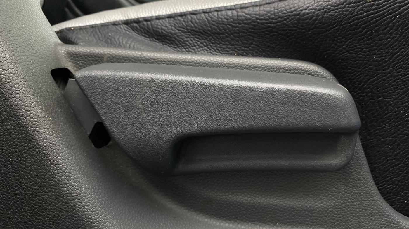 2014 Maruti Ritz VXI, Petrol, Manual, 94,816 km, Driver Side Adjustment Panel