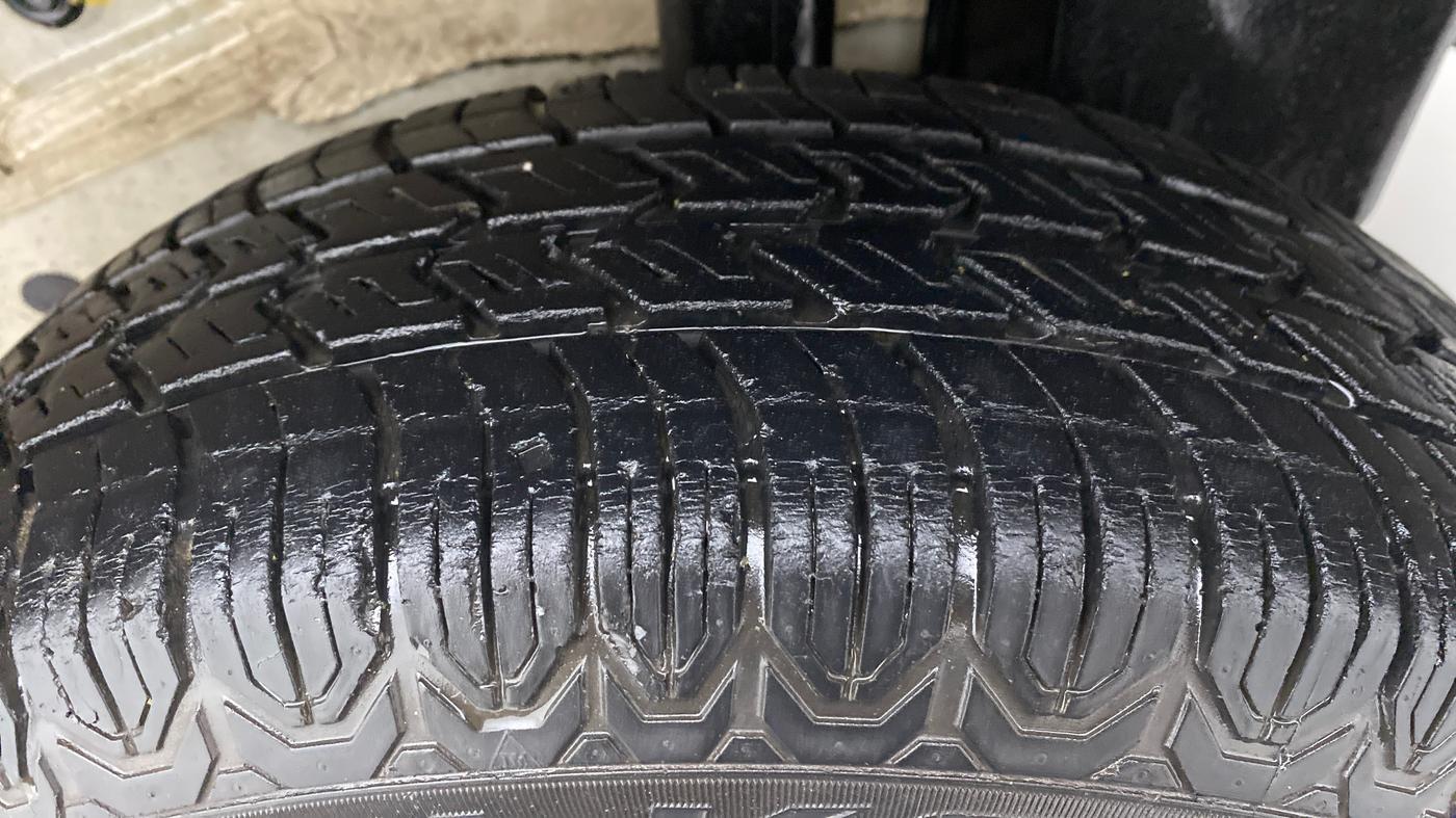 2011 Toyota Etios G, Petrol, Manual, 85,630 km, Left Rear Tyre Tread