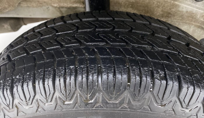 2011 Toyota Etios G, Petrol, Manual, 85,630 km, Right Rear Tyre Tread