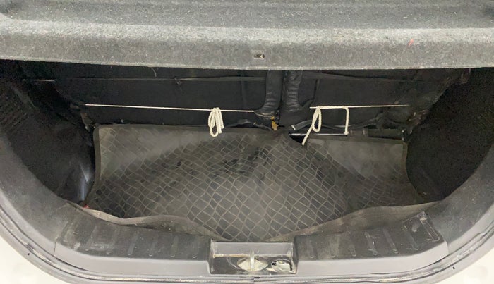 2016 Maruti Wagon R 1.0 VXI AMT, Petrol, Automatic, 60,782 km, Boot Inside