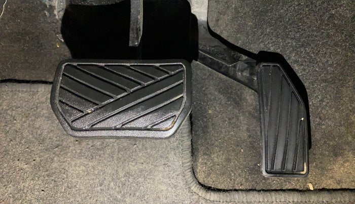 2016 Maruti Wagon R 1.0 VXI AMT, Petrol, Automatic, 60,782 km, Pedals