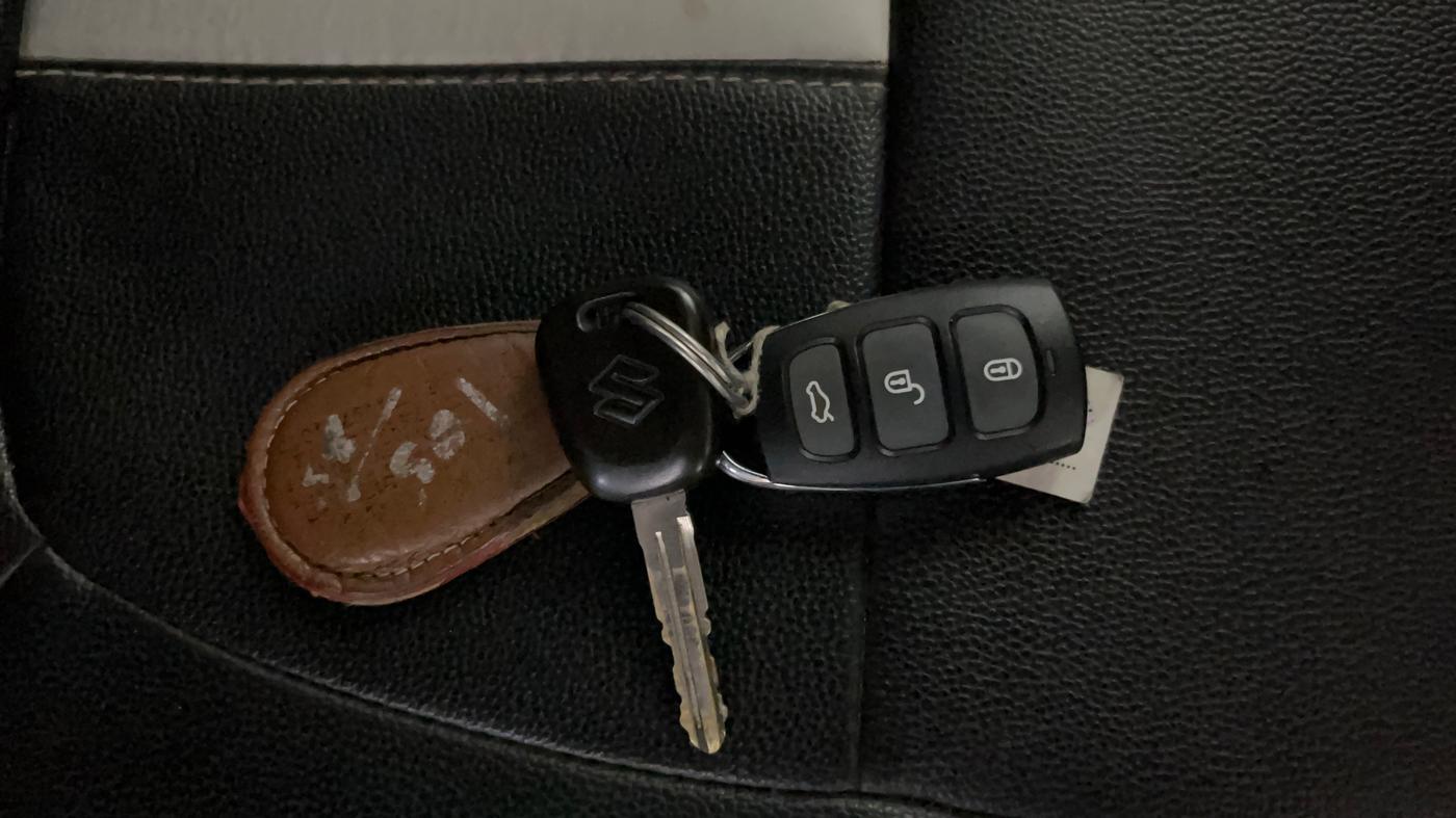2018 Maruti Alto 800 LXI, Petrol, Manual, 62,180 km, Key Close Up