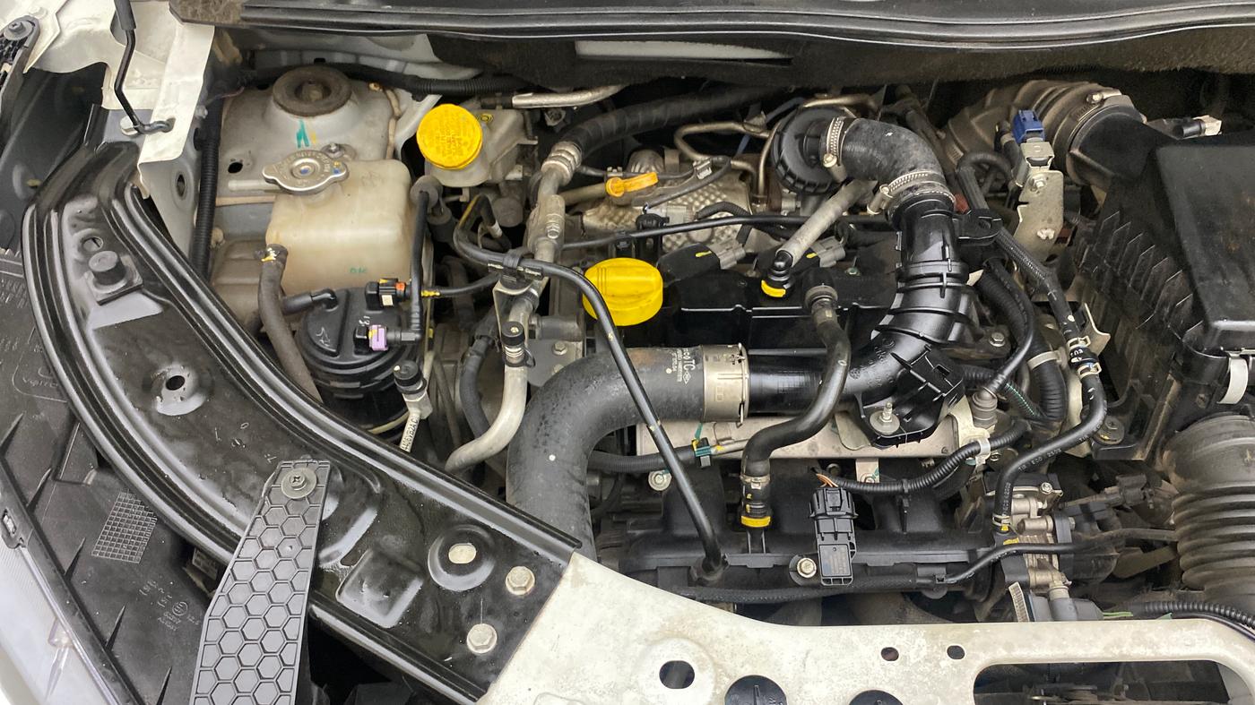 2022 Nissan MAGNITE XV PREMIUM TURBO (O) CVT DUAL TONE, Petrol, Automatic, 40,081 km, Engine View - Right