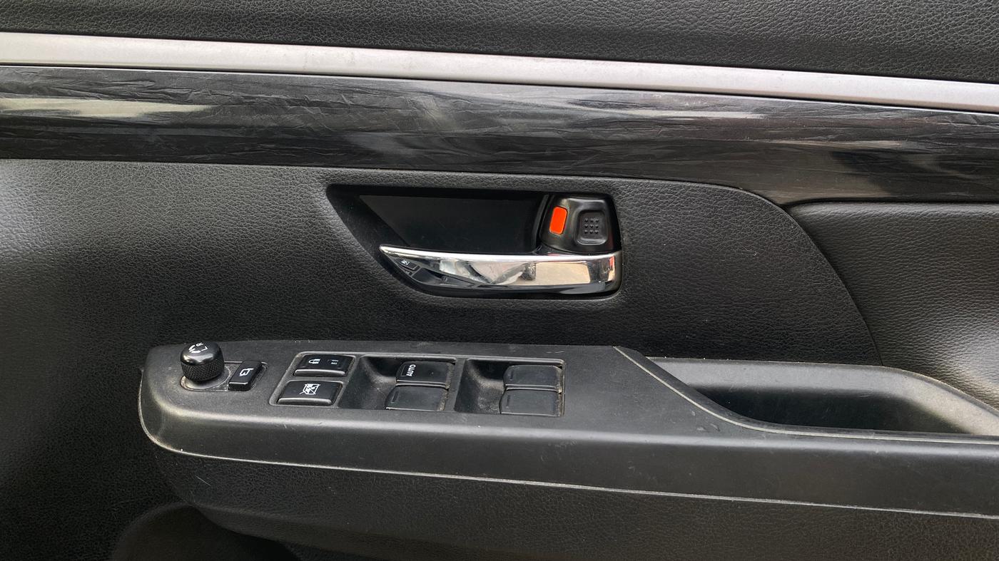 2022 Maruti XL6 ZETA MT, Petrol, Manual, 1,10,743 km, Driver Side Door Panels Control