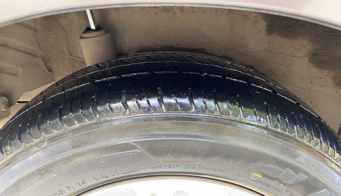 2014 Honda Amaze 1.2L I-VTEC S, Petrol, Manual, 66,736 km, Right Rear Tyre Tread