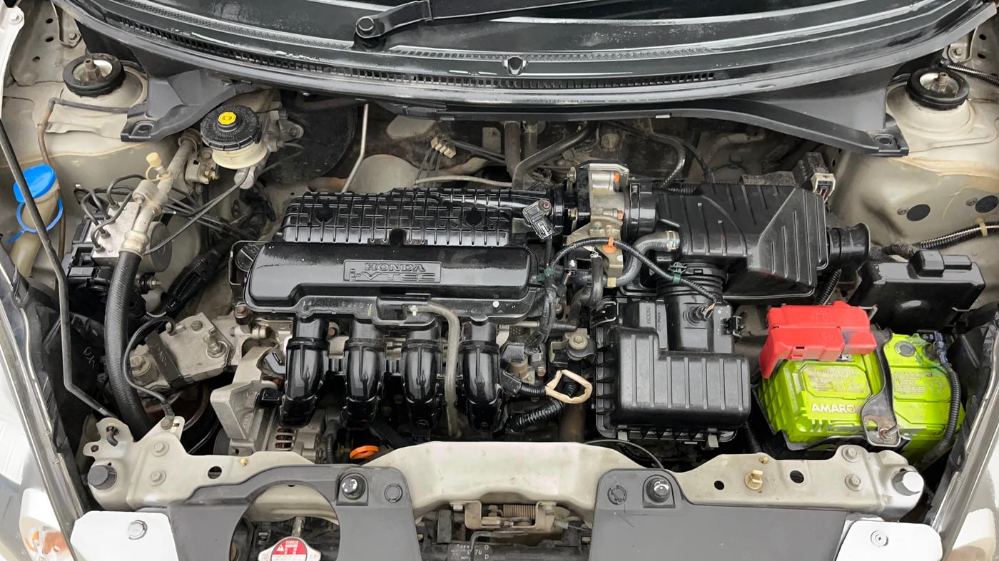 2014 Honda Brio VX AT, Petrol, Automatic, 87,010 km, Engine View