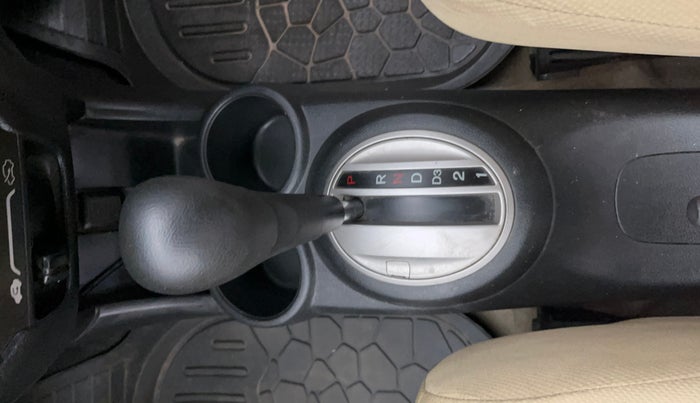 2014 Honda Brio VX AT, Petrol, Automatic, 87,010 km, Gear Lever