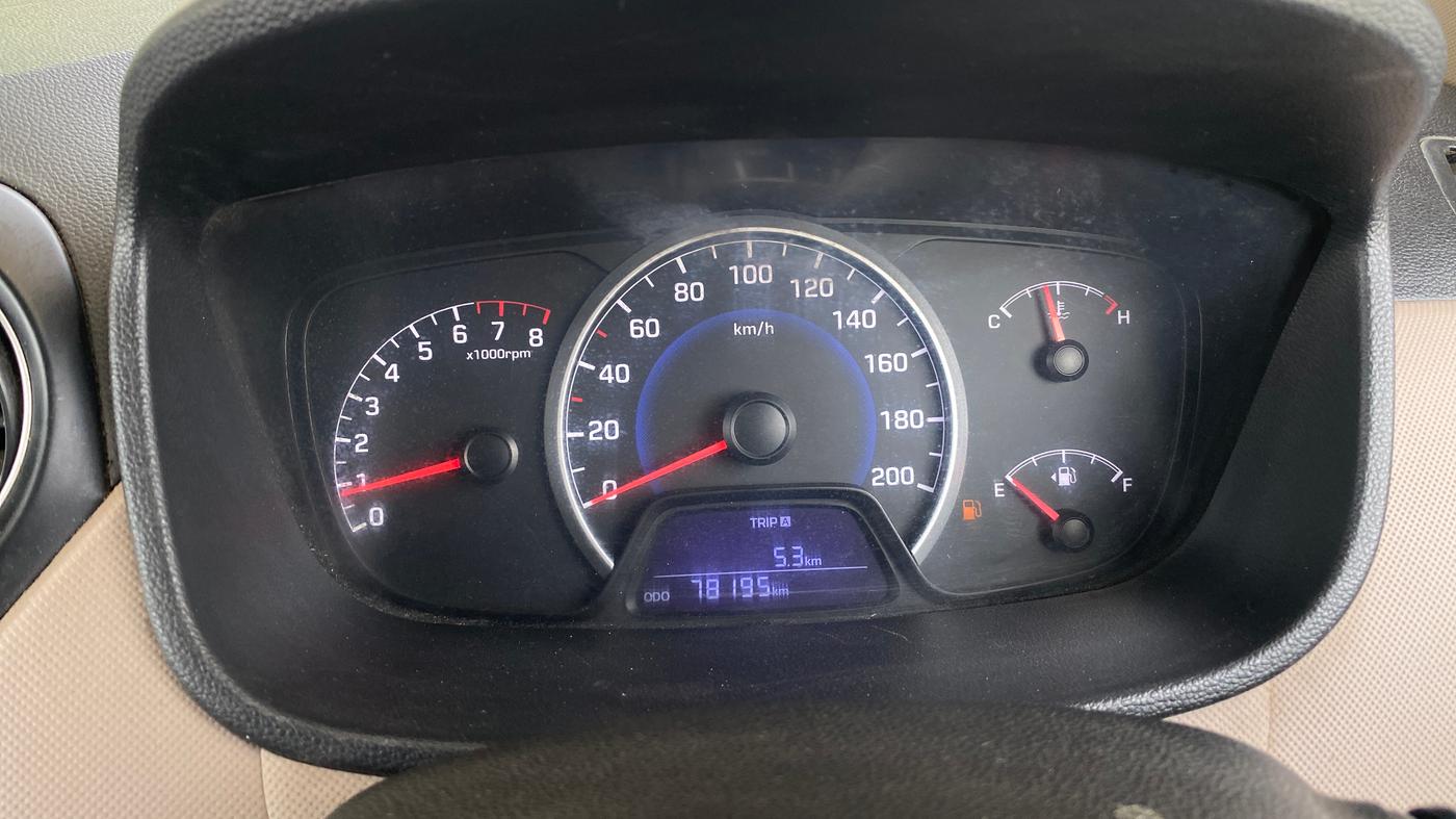 2016 Hyundai Grand i10 SPORTZ 1.2 KAPPA VTVT, Petrol, Manual, 78,201 km, Odometer Image