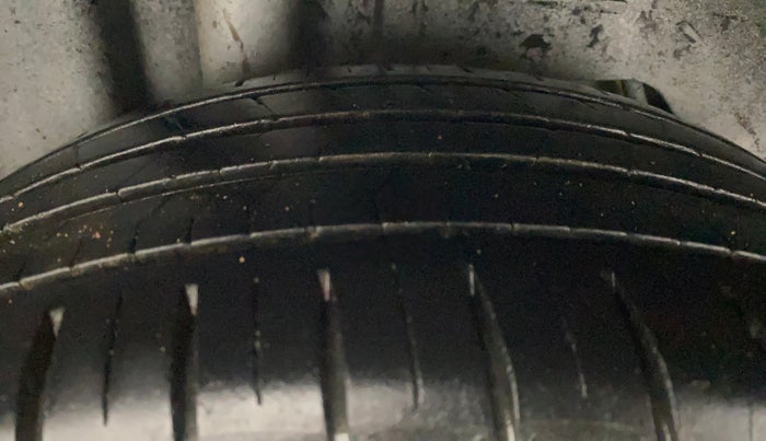 2021 Ford Figo Aspire TITANIUM PLUS 1.2 PETROL, Petrol, Manual, 91,897 km, Right Rear Tyre Tread