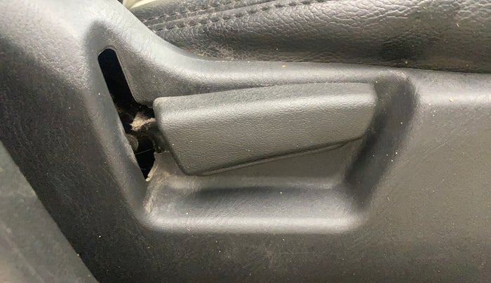 2020 Maruti Alto LXI, Petrol, Manual, 26,206 km, Driver Side Adjustment Panel