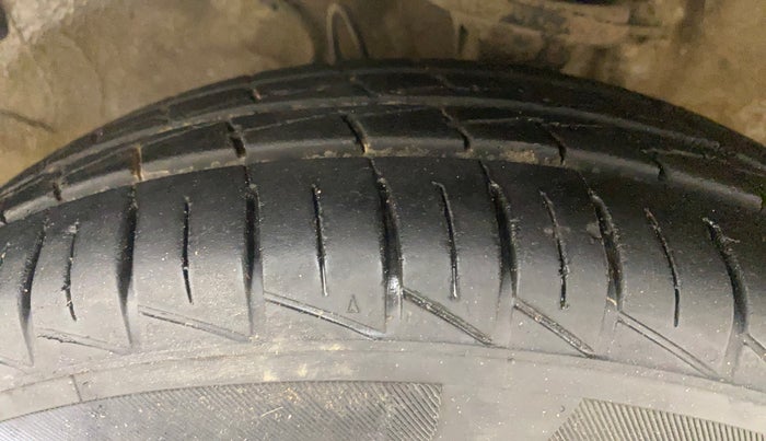 2020 Maruti Alto LXI, Petrol, Manual, 26,206 km, Left Front Tyre Tread