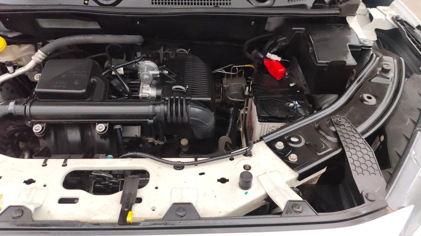 2025 Nissan MAGNITE Visia Plus B4D 1.0 Petrol MT, Petrol, Manual, 15,507 km, Engine View - Left