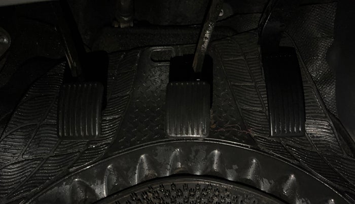 2020 Hyundai AURA S 1.2, Petrol, Manual, 30,759 km, Pedals