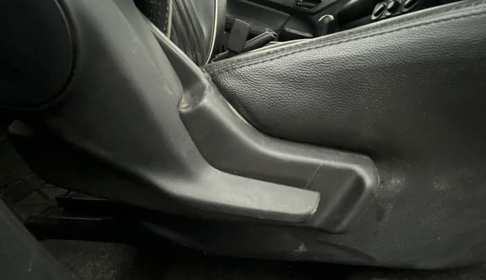 2019 Maruti Swift LXI, Petrol, Manual, 65,709 km, Driver Side Adjustment Panel