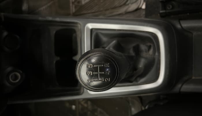 2019 Maruti Swift LXI, Petrol, Manual, 65,709 km, Gear Lever