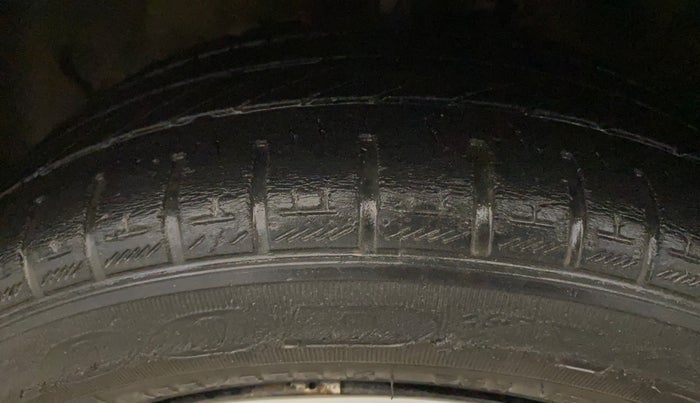 2015 Hyundai Xcent BASE 1.2, Petrol, Manual, 53,576 km, Left Front Tyre Tread