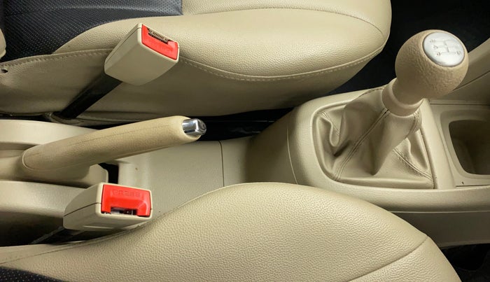 2014 Maruti Ertiga VXI ABS, Petrol, Manual, 45,741 km, Gear Lever
