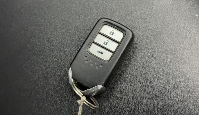 2017 Honda City 1.5L I-VTE V CVT, Petrol, Automatic, 75,238 km, Key Close Up