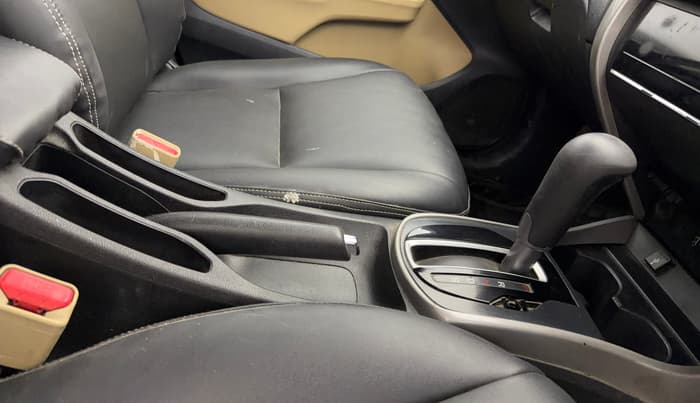 2017 Honda City 1.5L I-VTE V CVT, Petrol, Automatic, 75,238 km, Gear Lever
