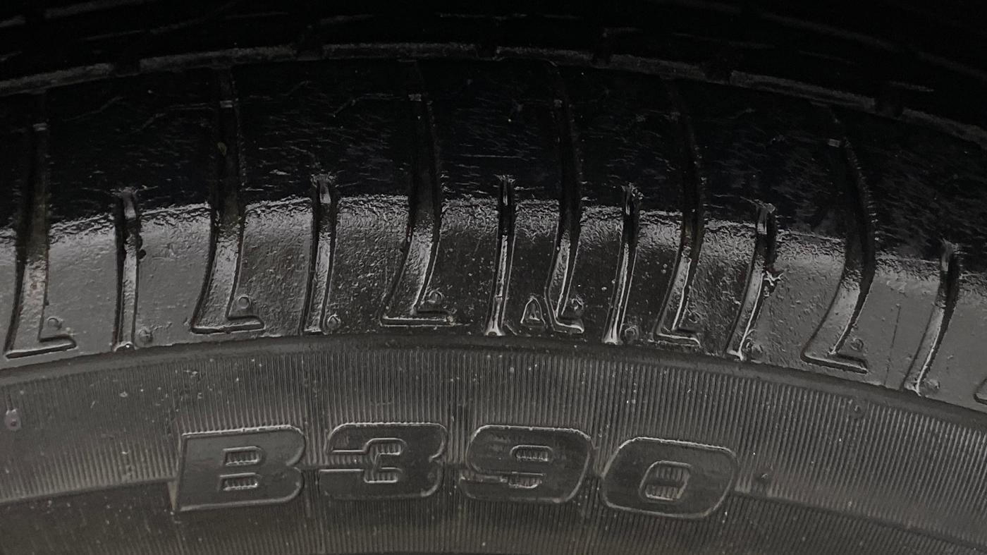 2018 Hyundai Creta E PLUS 1.6 PETROL, Petrol, Manual, 77,559 km, Right Front Tyre Tread