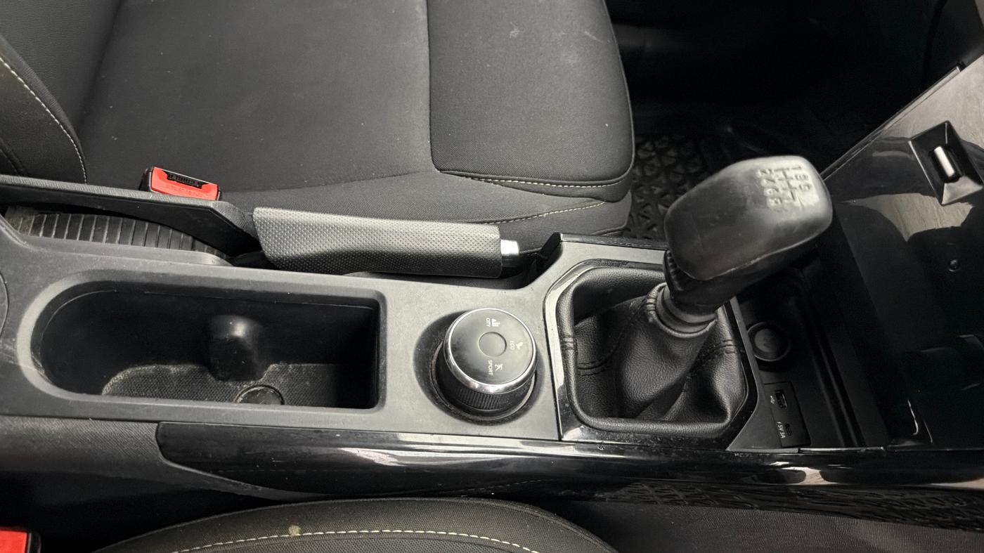 2024 Tata NEXON CREATIVE + SUNROOF 1.2 PETROL, Petrol, Manual, 15,192 km, Gear Lever
