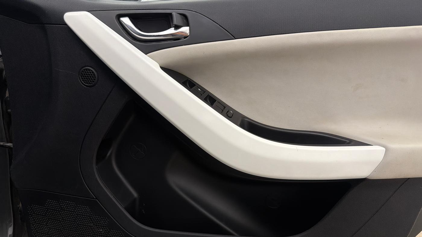 2024 Tata NEXON CREATIVE + SUNROOF 1.2 PETROL, Petrol, Manual, 15,192 km, Driver Side Door Panels Control