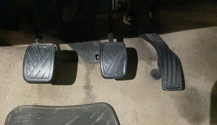 2014 Maruti Swift Dzire VDI, Diesel, Manual, 63,010 km, Pedals