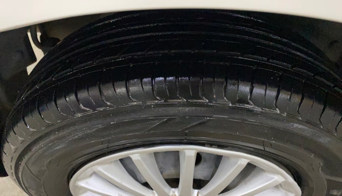 2014 Maruti Swift Dzire VDI, Diesel, Manual, 63,010 km, Right Rear Tyre Tread