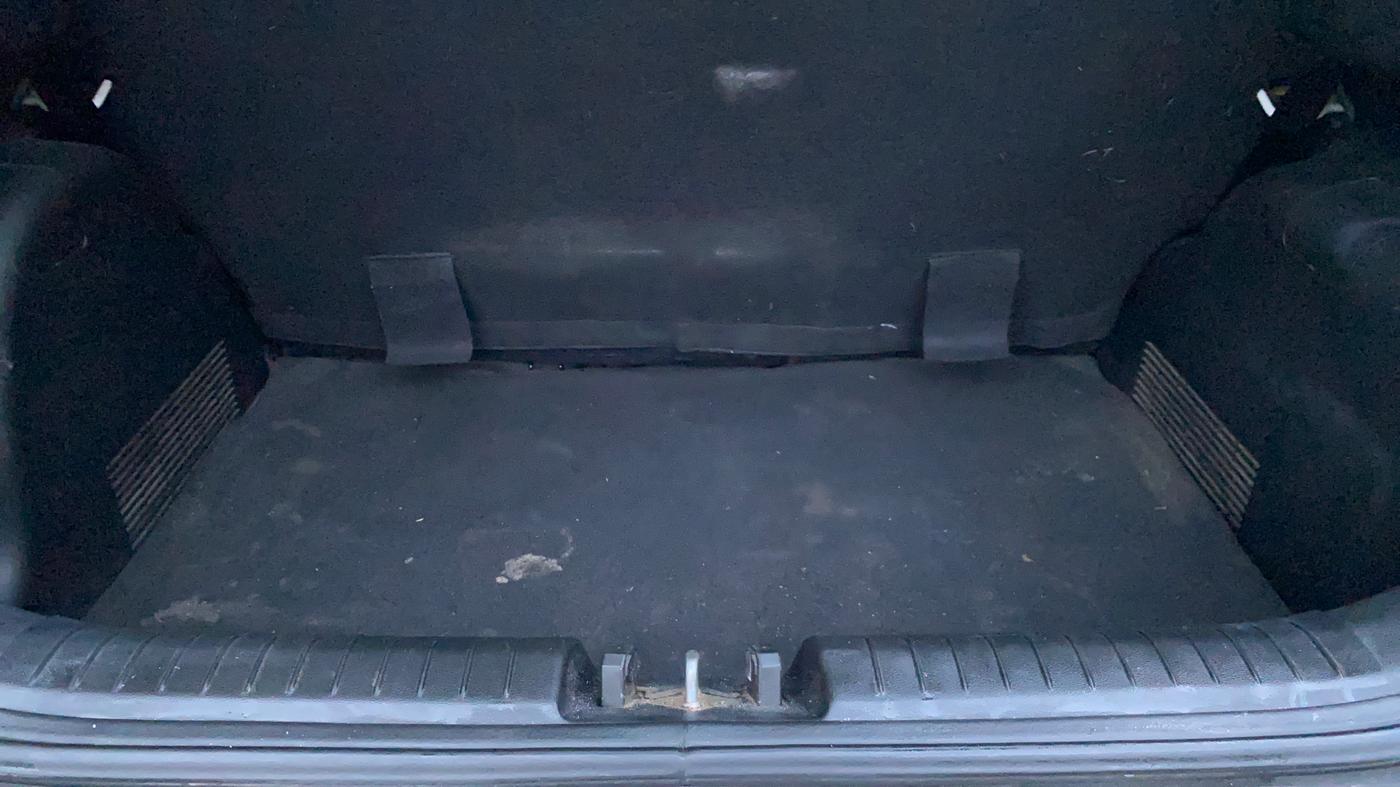 2022 Hyundai VENUE S 1.2, Petrol, Manual, 63,787 km, Boot Inside