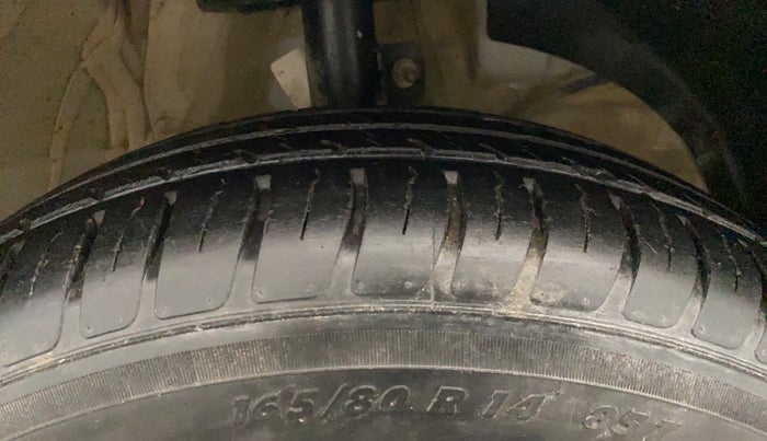 2023 Maruti Dzire VXI, Petrol, Manual, 43,157 km, Right Front Tyre Tread