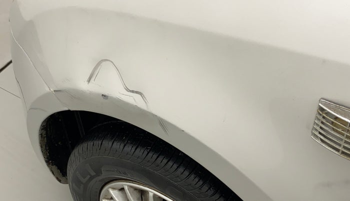 2010 Maruti Swift Dzire LXI, Petrol, Manual, 90,684 km, Left fender - Minor scratches