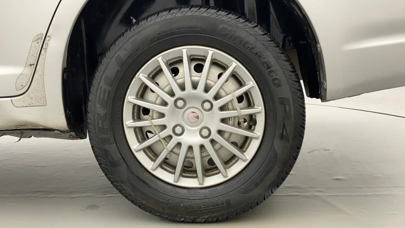 2010 Maruti Swift Dzire LXI, Petrol, Manual, 90,684 km, Left Rear Wheel
