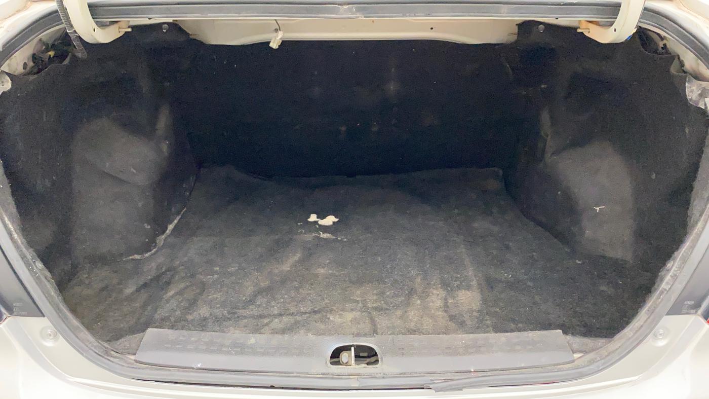 2010 Maruti Swift Dzire LXI, Petrol, Manual, 90,684 km, Boot Inside